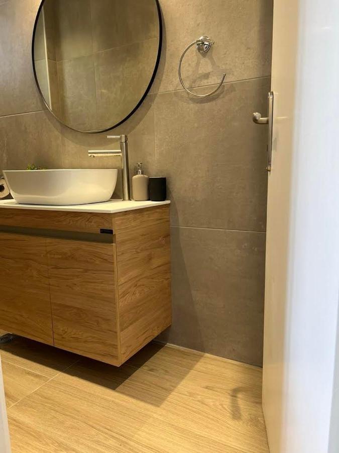 Marine'S Luxury Home 2 Votsi  Luaran gambar